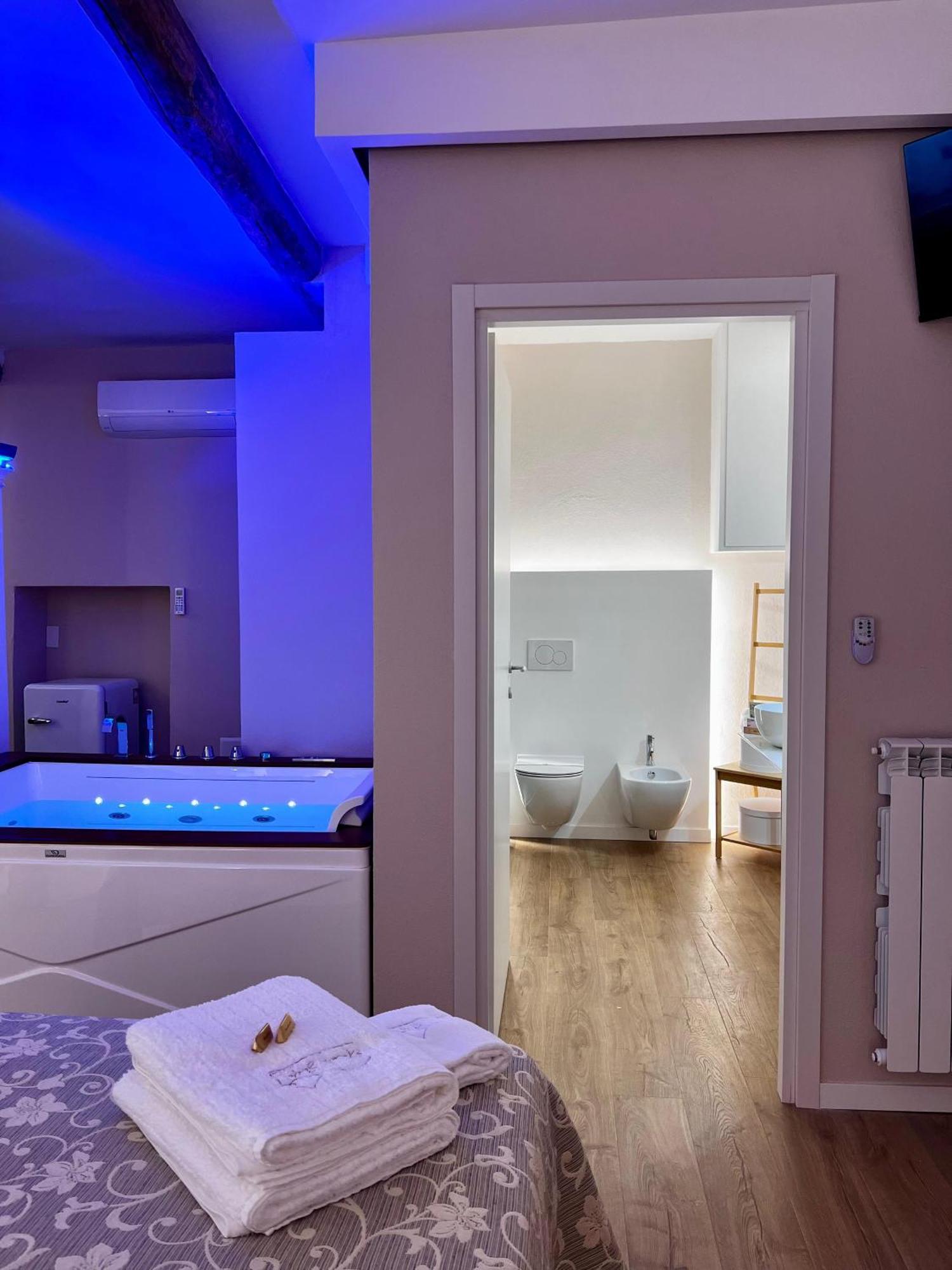 Elena'S Suite Sutri Luaran gambar