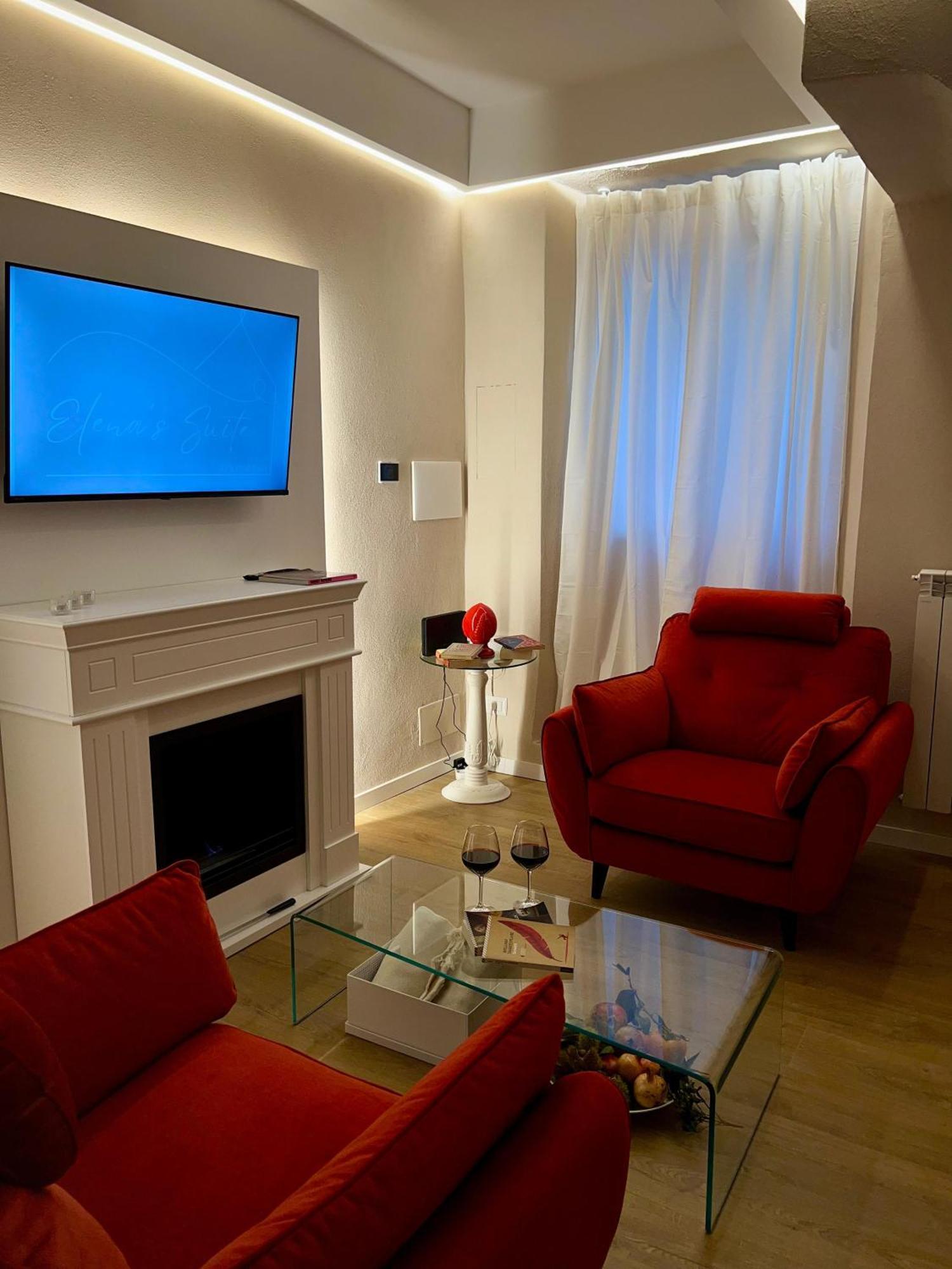 Elena'S Suite Sutri Luaran gambar